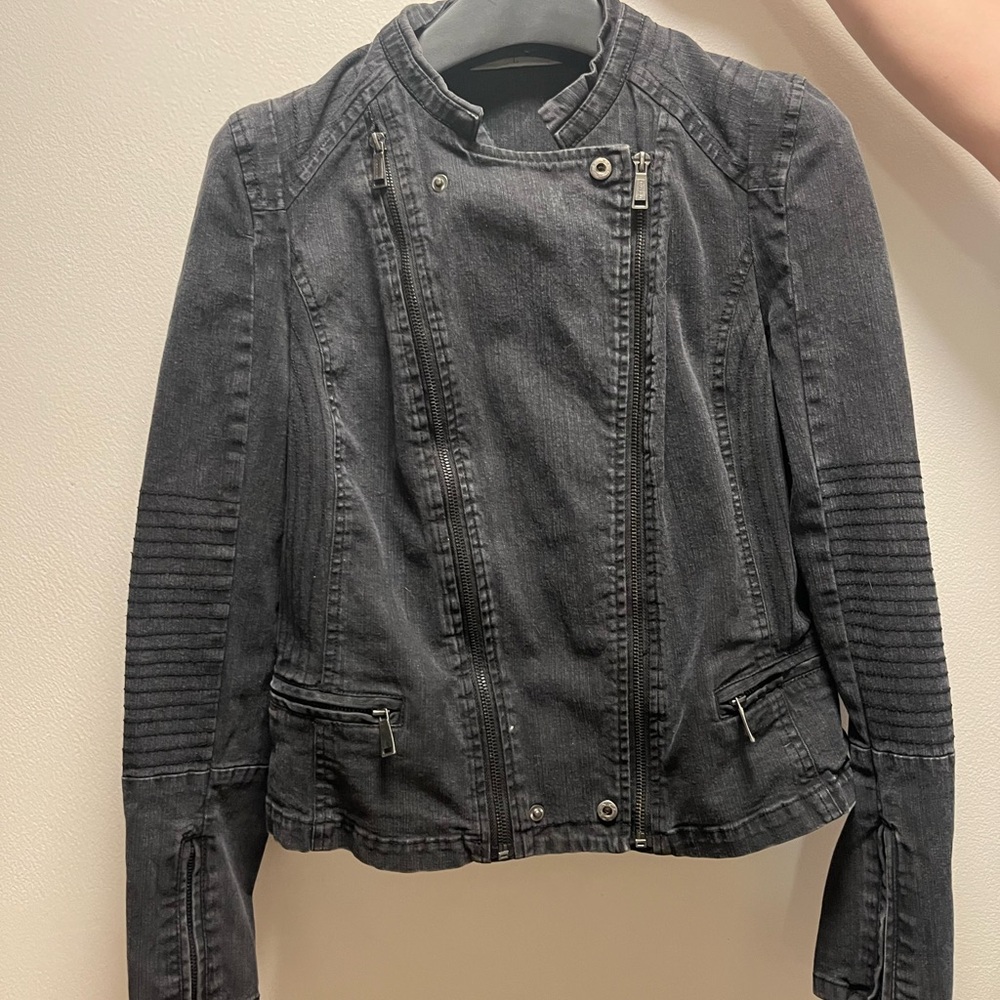 Joujou moto jacket black sz L in distressed denim